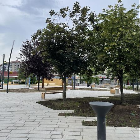 Apartament Spatios In Oradea Exterior photo